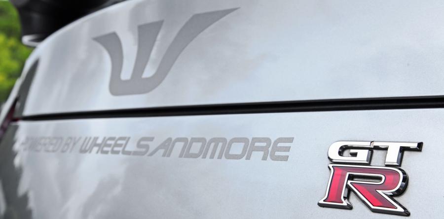 Логотип Nissan GT-R Crankzilla by Wheelsandmore 2017 года  (фото 7 из 20)